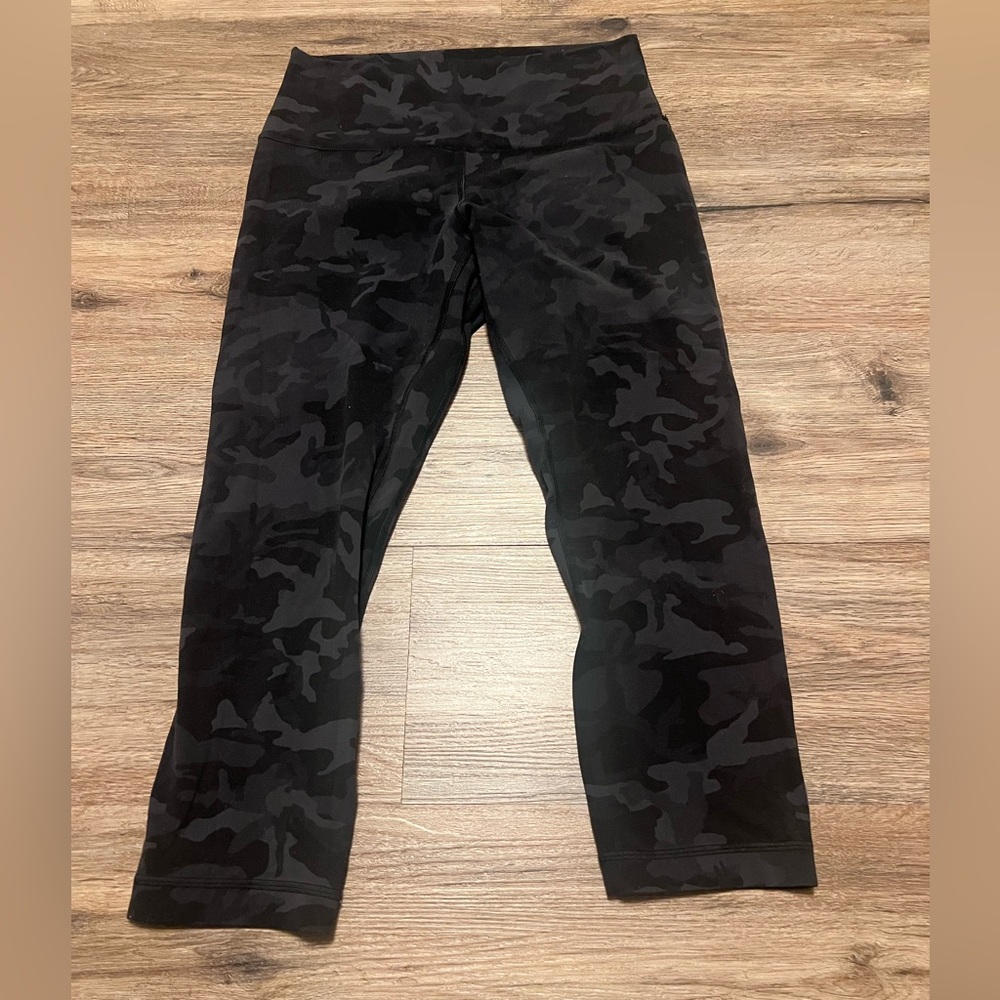 Lululemon Align Crop 21” Incognito Camo Multi Grey Size 8 - Picture 7 of 15